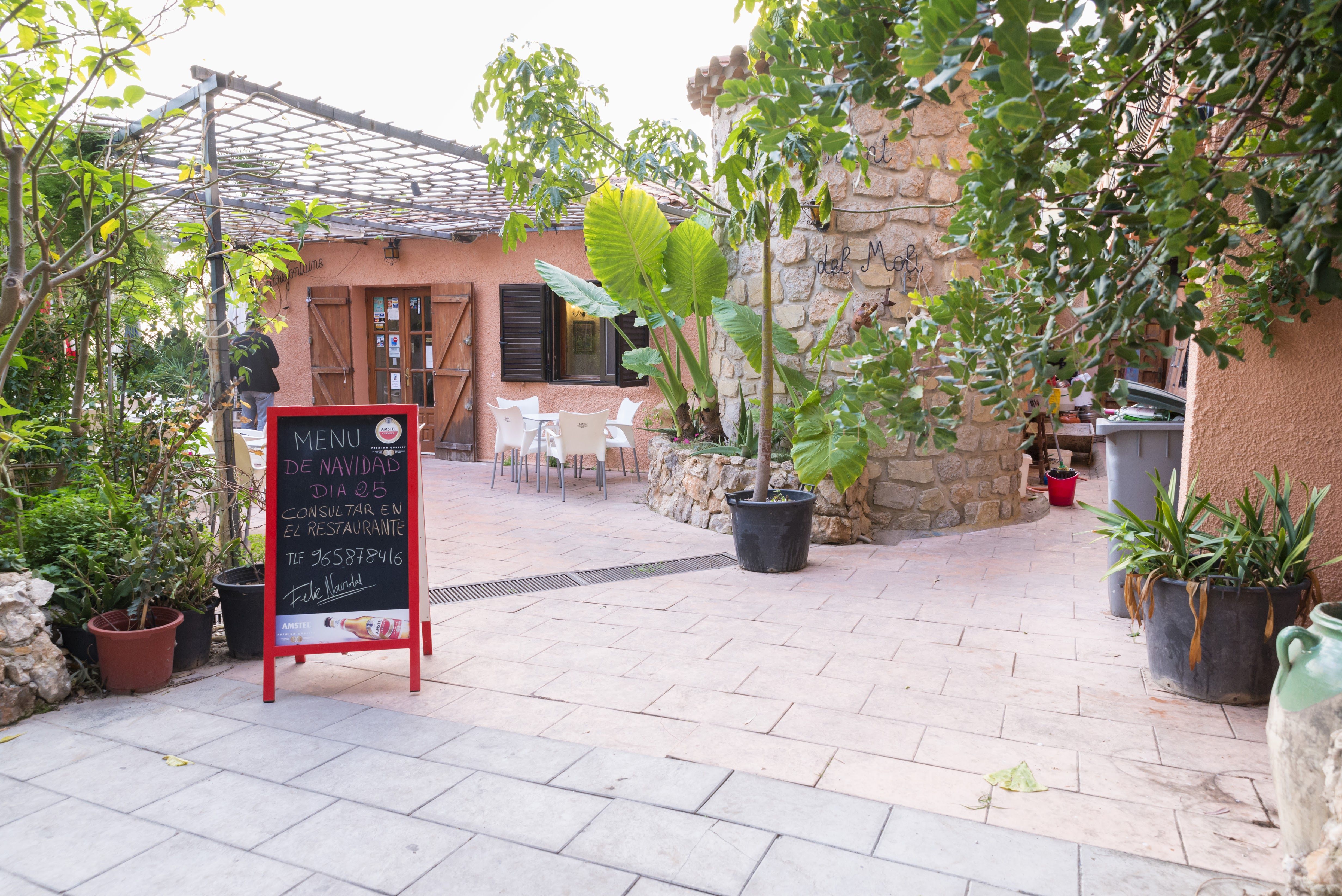 Foto 4 de Restaurante de cocina mediterránea en  | Restaurante Font del Molí